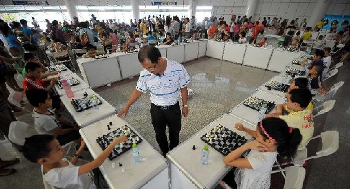 全國棋牌項(xiàng)目萬人同賽海南400名棋牌愛好者角逐