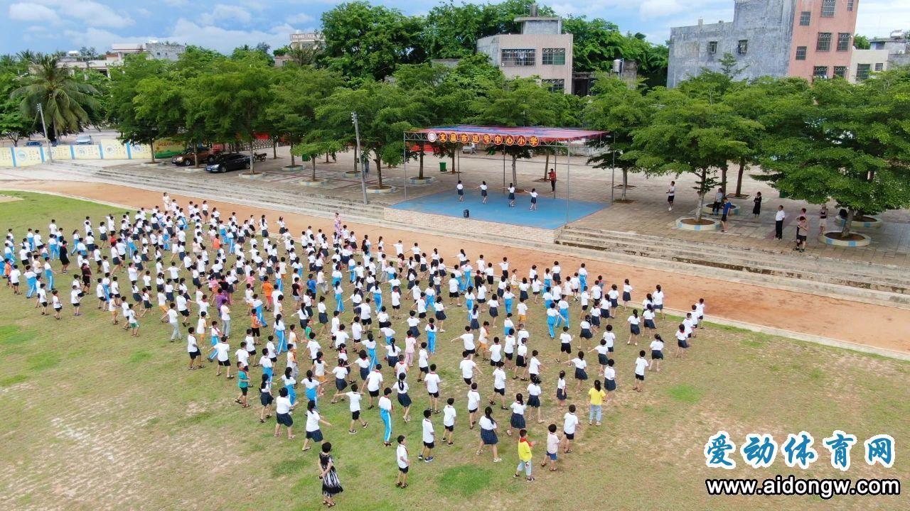 【視頻】海島親子運(yùn)動(dòng)會(huì) 走進(jìn)文昌