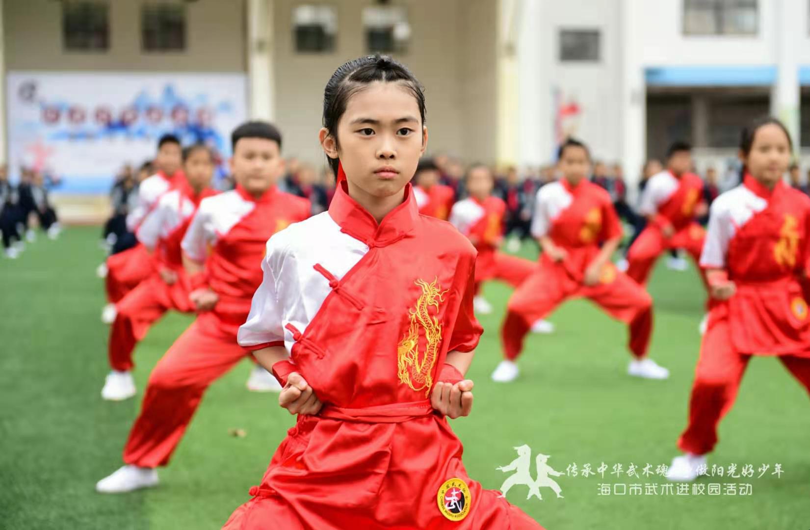 “傳承中華武術魂 爭做陽光好少年”?？谑信e辦武術進校園活動