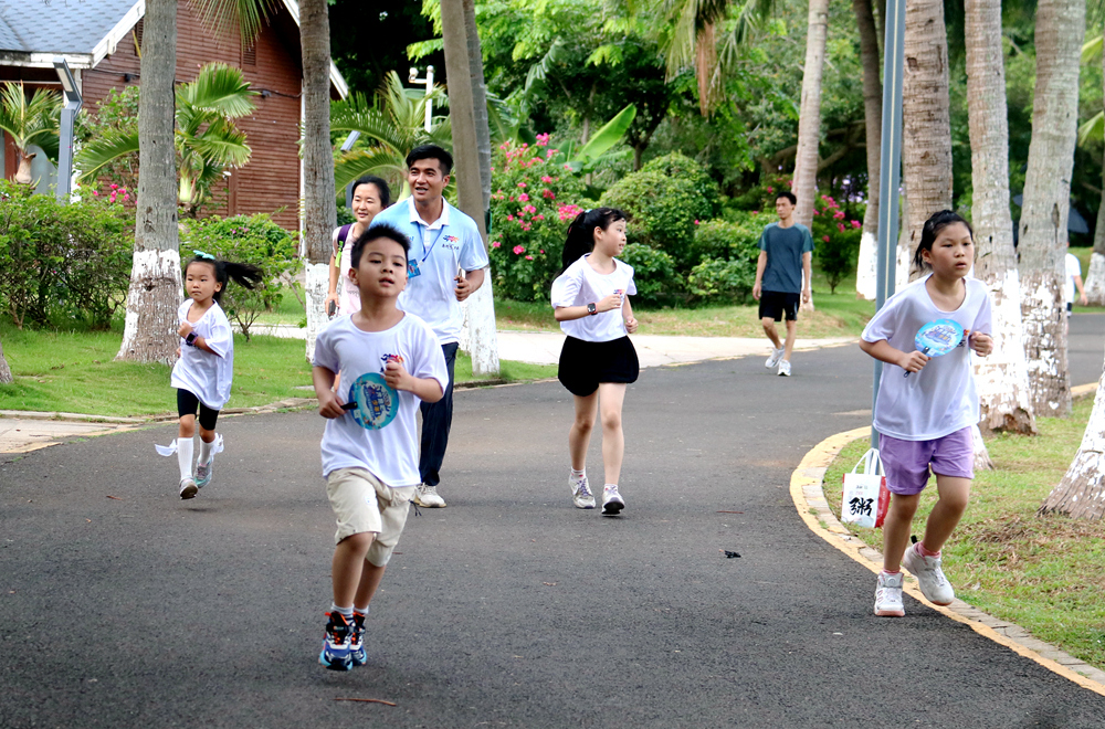 2023年全國“奔跑吧·少年”兒童青少年主題健身活動（海南會場）啟動