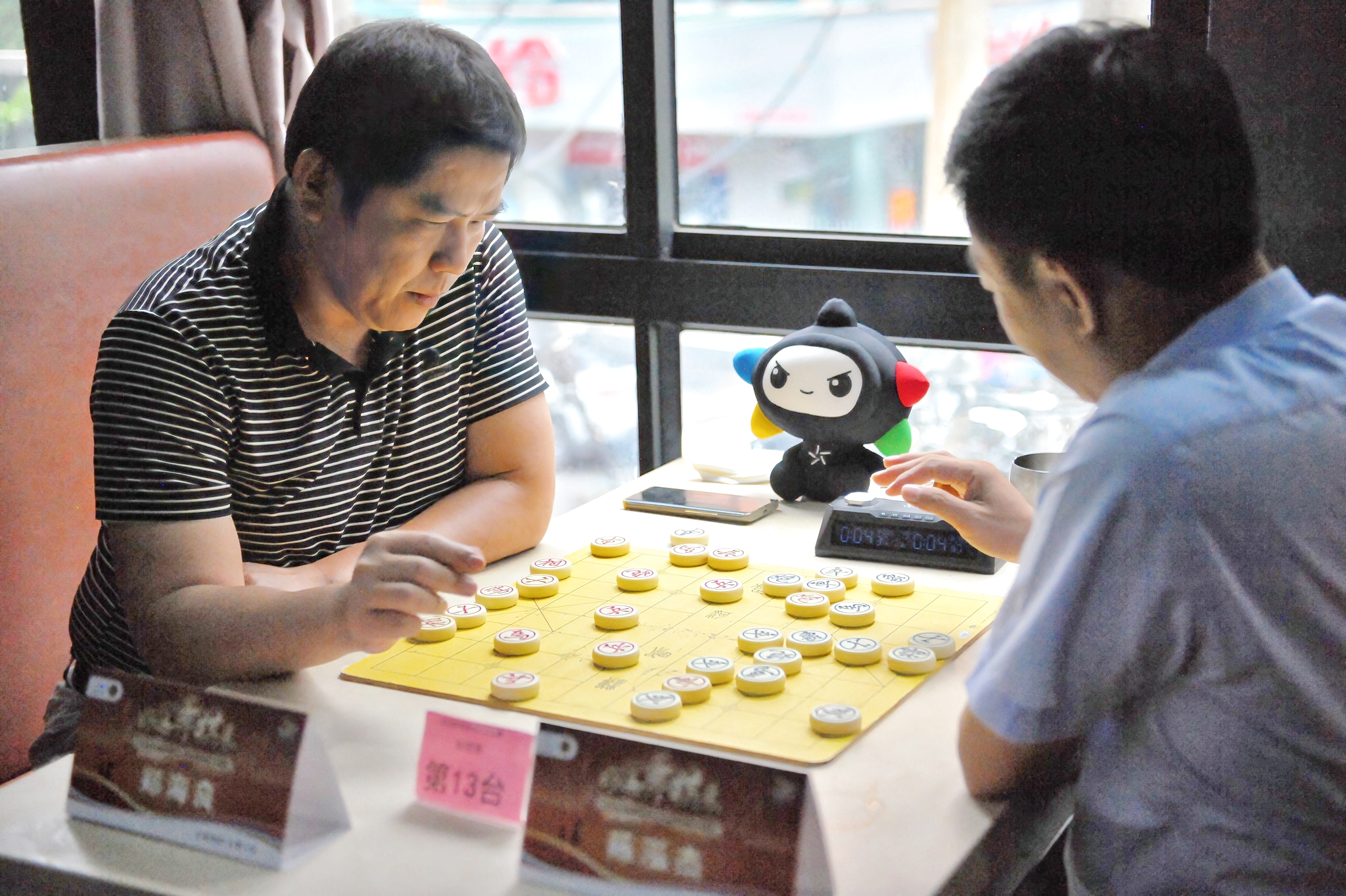 “好運(yùn)‘弈棋’來”中國體育彩票全國象棋民間棋王爭霸賽棋王交流活動(dòng)完美收官